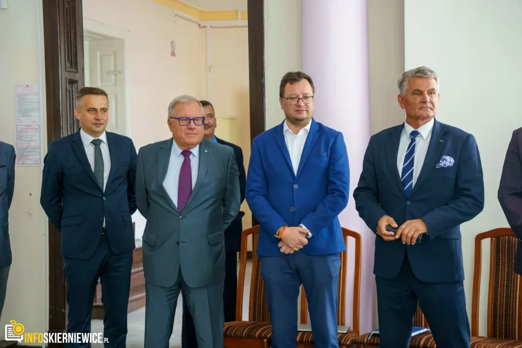 Rewolucja Dla Pasażerów Ze Skierniewic I Mszczonowa! Pociągi Wracają Na Tę Trasę Po 25 Latach 10