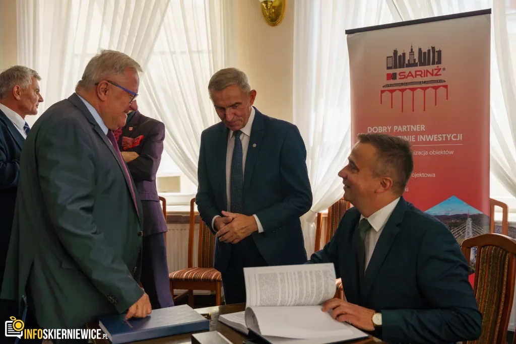 Rewolucja Dla Pasażerów Ze Skierniewic I Mszczonowa! Pociągi Wracają Na Tę Trasę Po 25 Latach 02