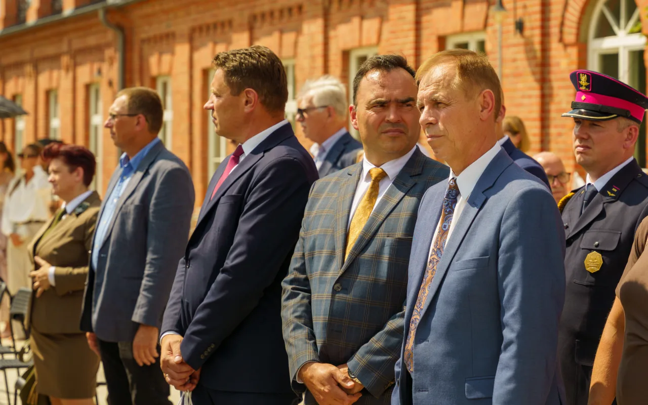 Święto Policji w Skierniewicach 2026. Awanse, odznaczenia i podziękowania za służbę — zdjęcie 29 z 57