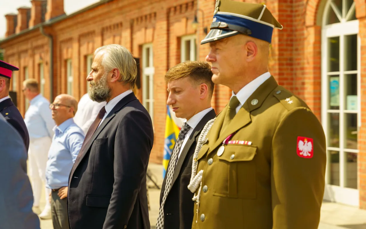 Święto Policji w Skierniewicach 2026. Awanse, odznaczenia i podziękowania za służbę — zdjęcie 31 z 57