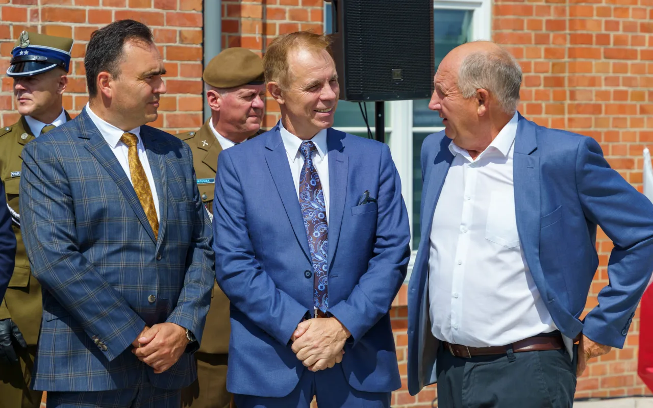 Święto Policji w Skierniewicach 2026. Awanse, odznaczenia i podziękowania za służbę — zdjęcie 5 z 57