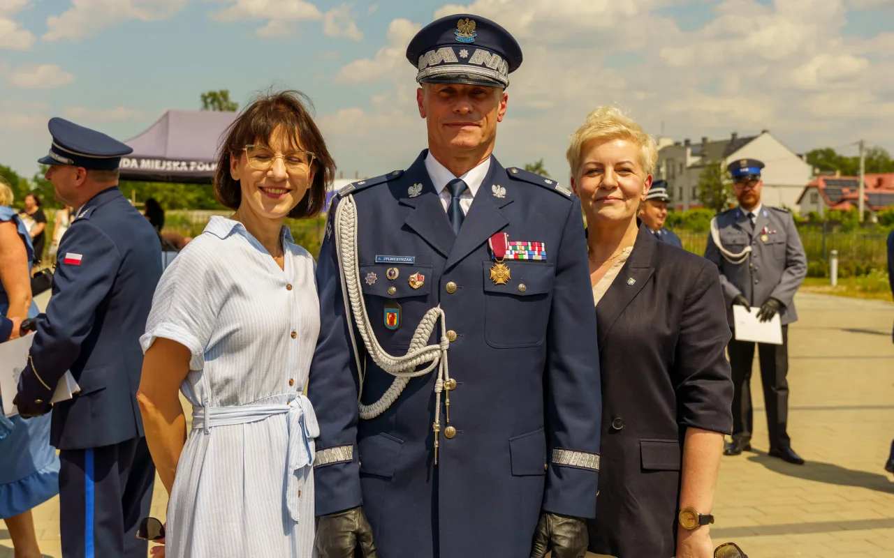 Święto Policji w Skierniewicach 2026. Awanse, odznaczenia i podziękowania za służbę — zdjęcie 56 z 57